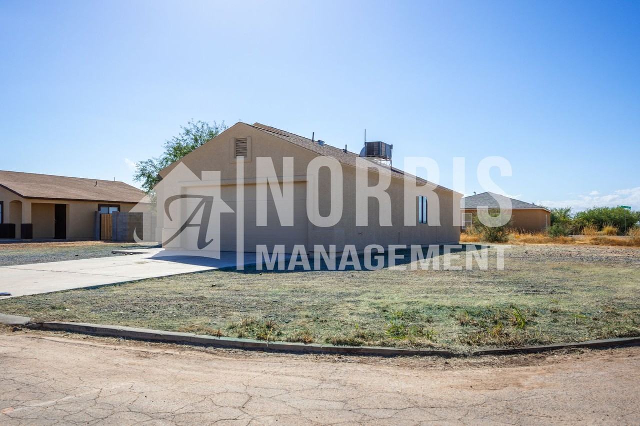 12503 W Madero Dr - Photo 4 of 28