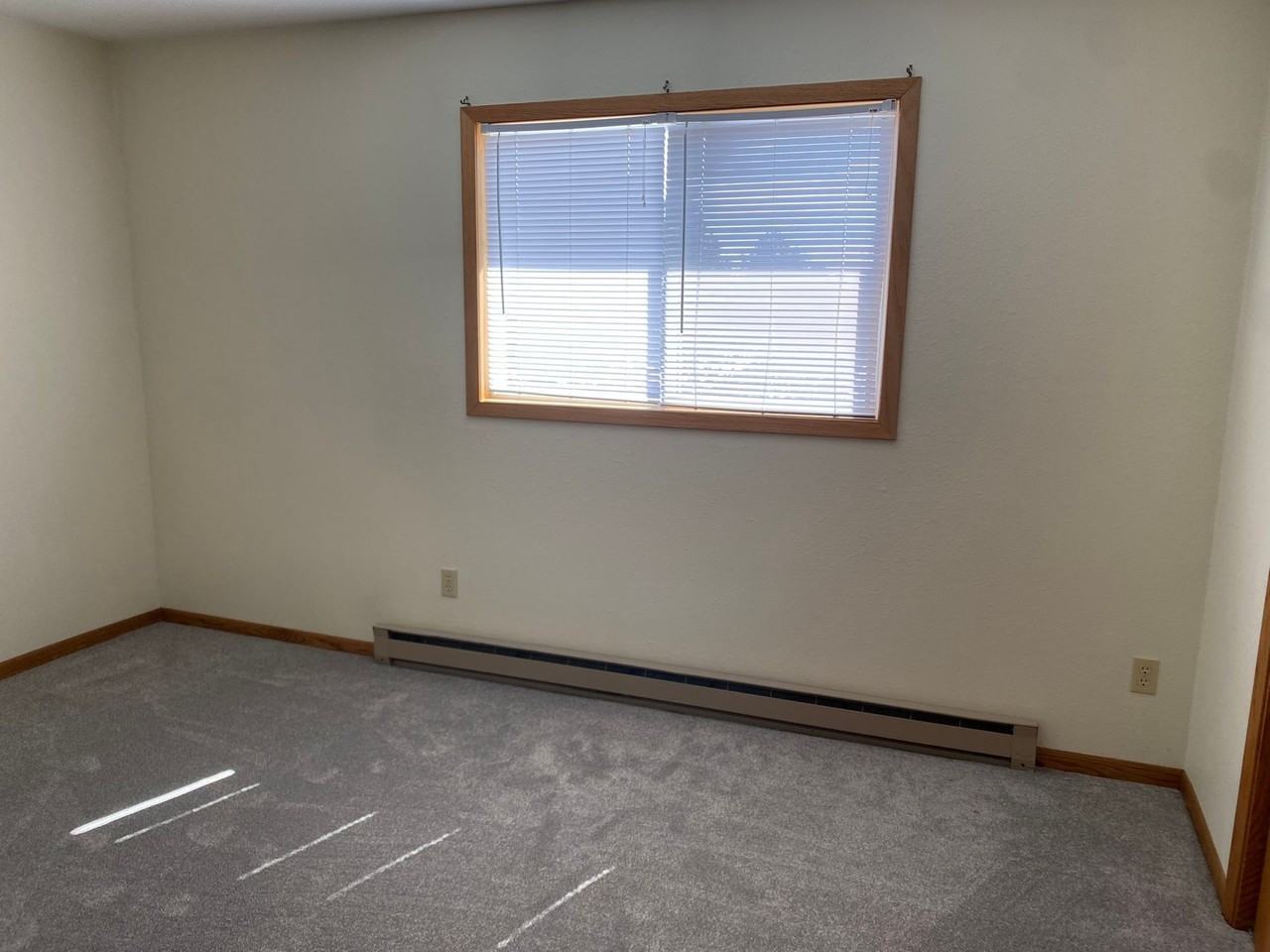912 21st St Nw - Photo 3 of 19