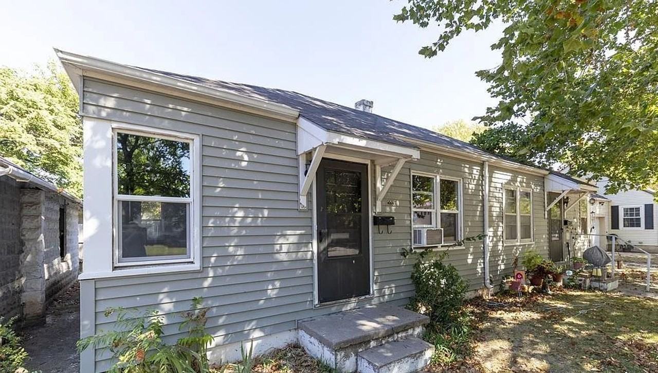 2220 W 1st St N - Photo 2 of 10