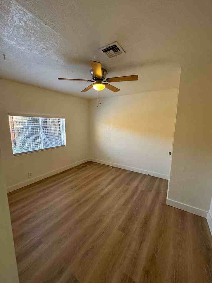 1821 E Virginia Ave - Photo 5 of 6