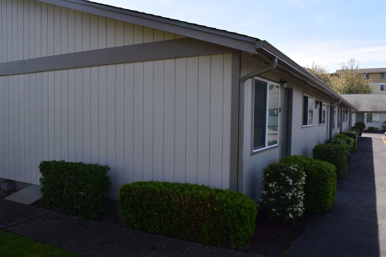 Westridge Apartments - Photo 3 of 14