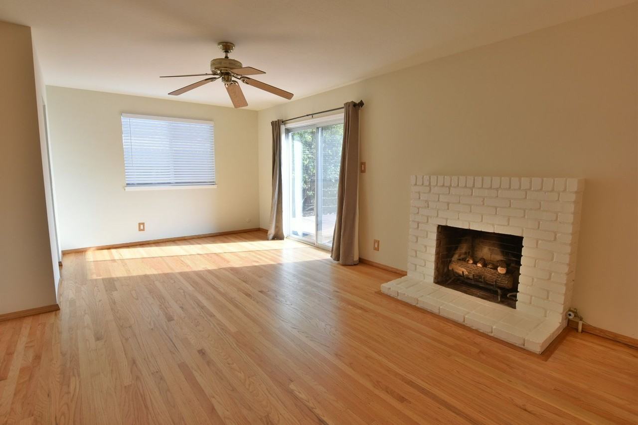 2958 Fallwood Ln - Photo 2 of 13