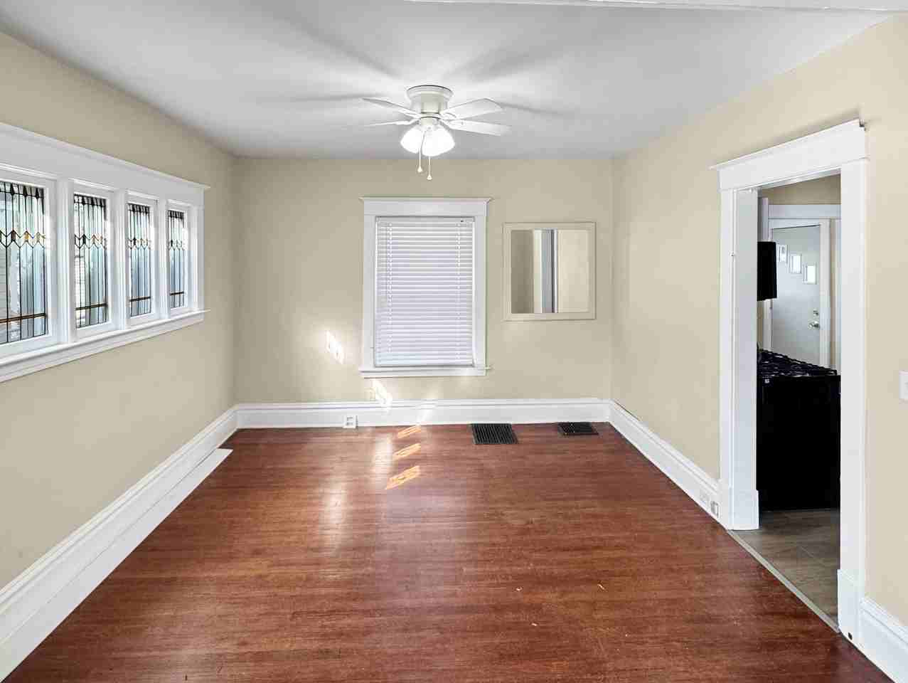 1243 Sherman St Se - Photo 3 of 22