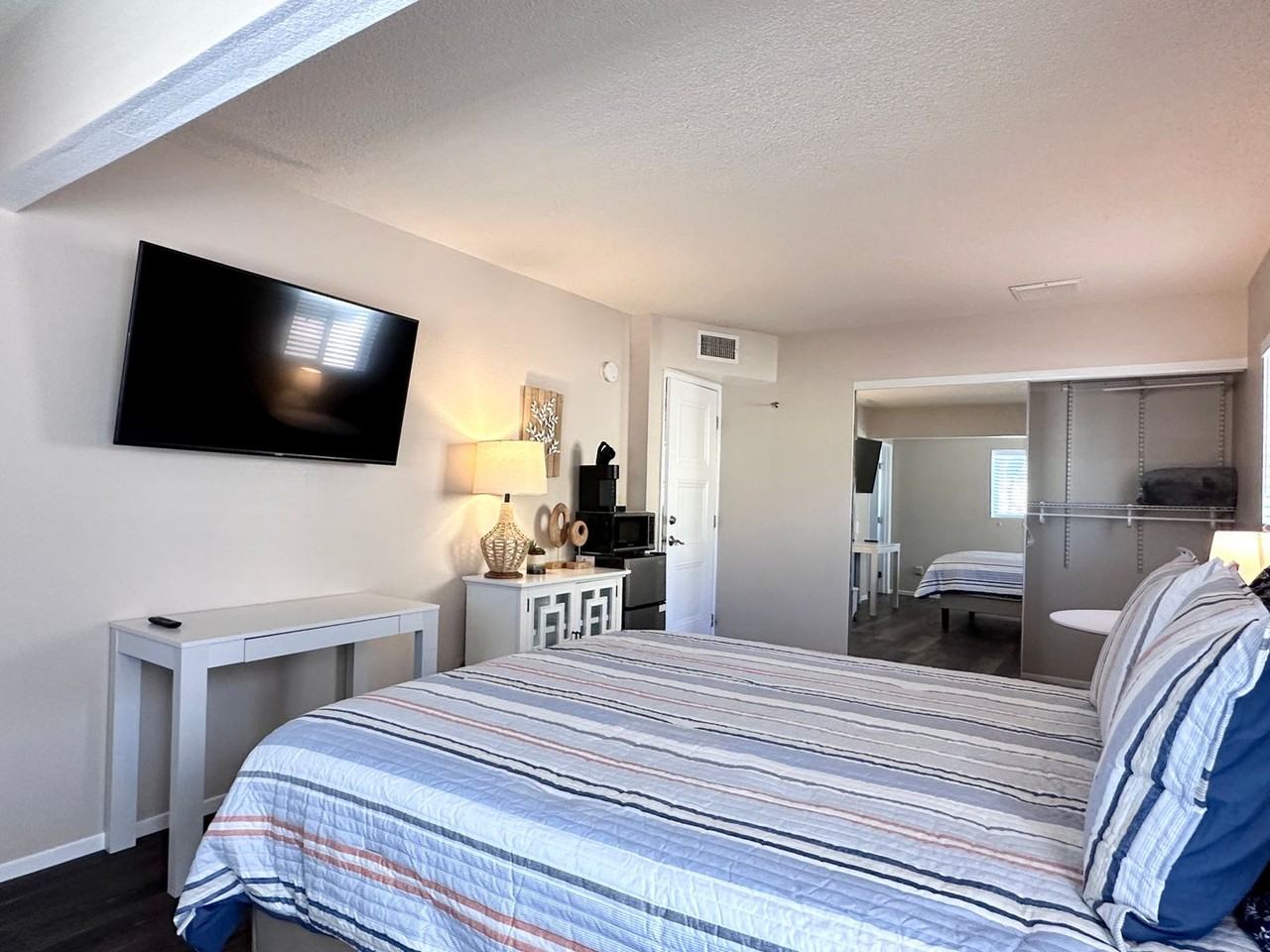 324 W Ward Ave - Photo 6 of 7