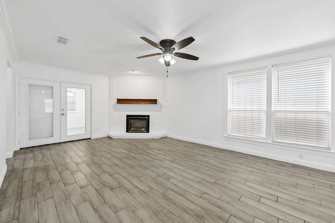 5409 Queens Ct - Photo 2 of 24