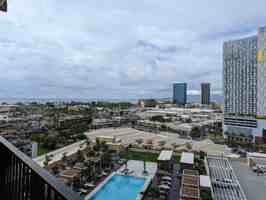 featured image of 987 Queen St #1413