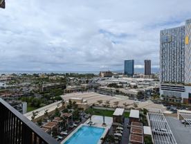 987 Queen St #1413 - Photo 1 of 1