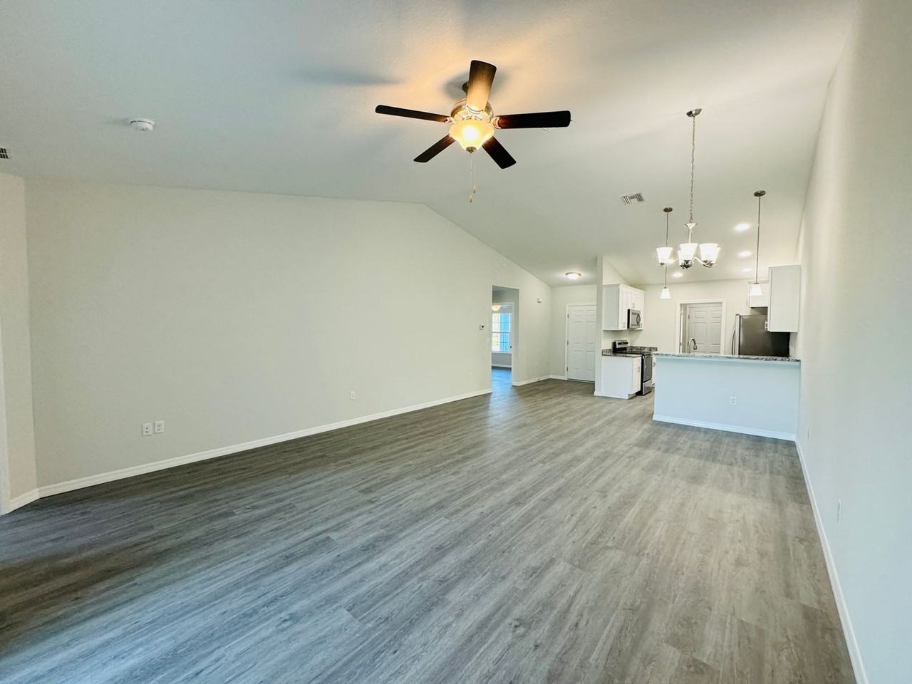 6025 Red Cedar Rd - Photo 3 of 25