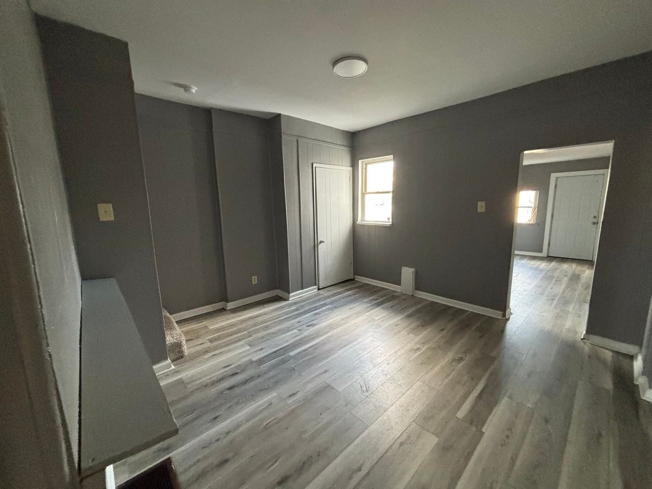 310 E 16th Ave - Photo 4 of 14