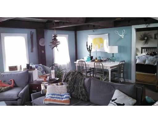 50 Court St #3 - Photo 3 of 8