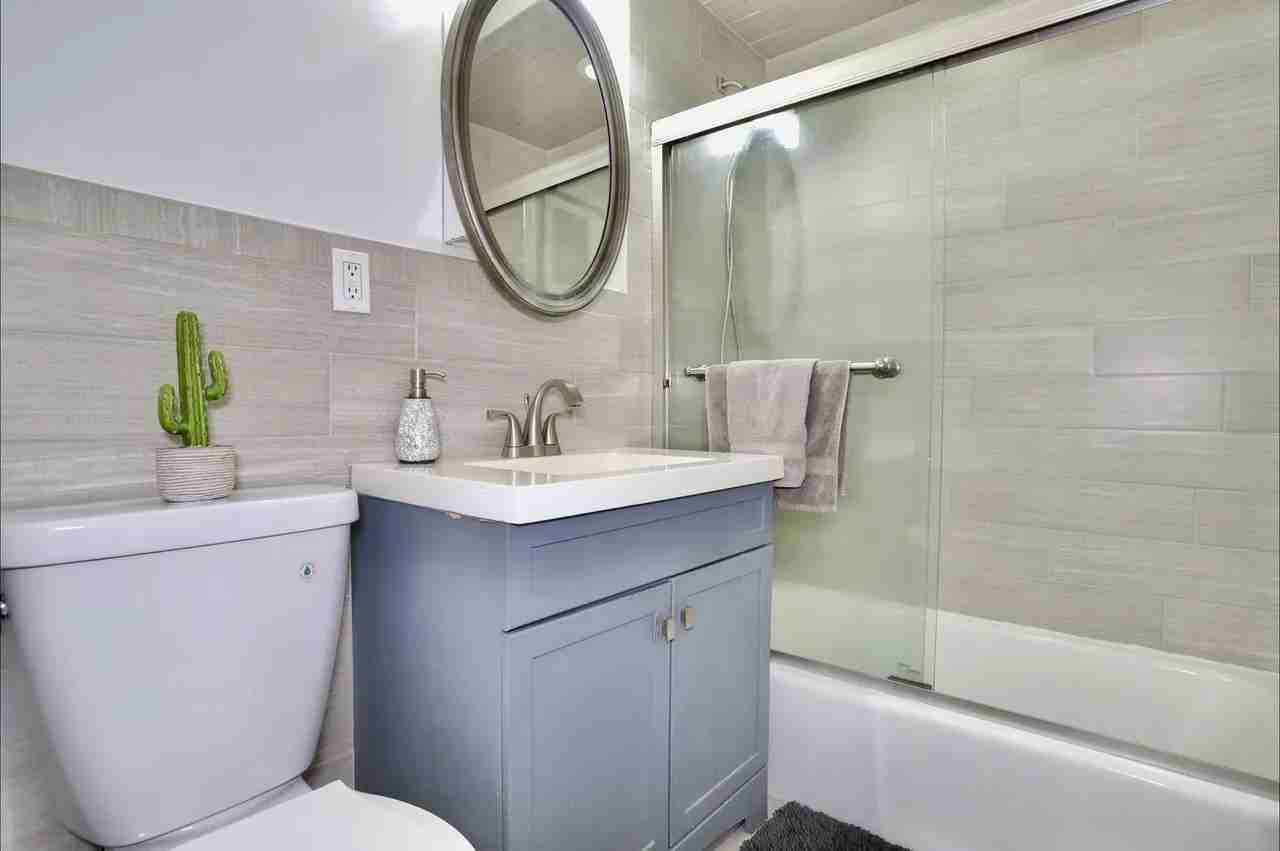 2520 John F Kennedy Blvd #5C - Photo 7 of 9