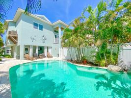 featured image of 3704 El Centro St #NA