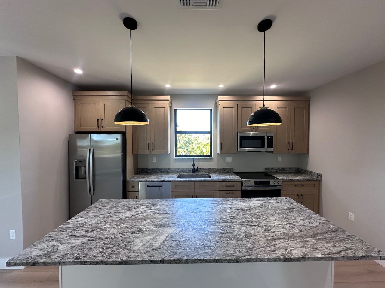 3063 Connecticut Ave #101 - Photo 5 of 20