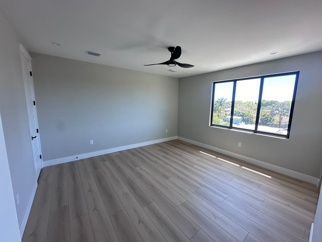 3063 Connecticut Ave #101 - Photo 7 of 20