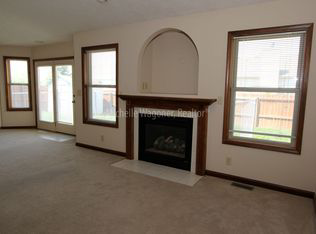 1400 Roundtable Dr - Photo 4 of 13