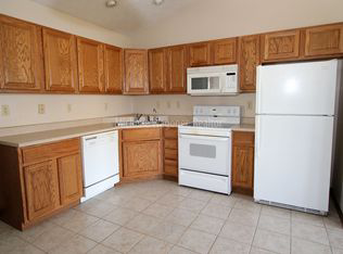 1400 Roundtable Dr - Photo 5 of 13