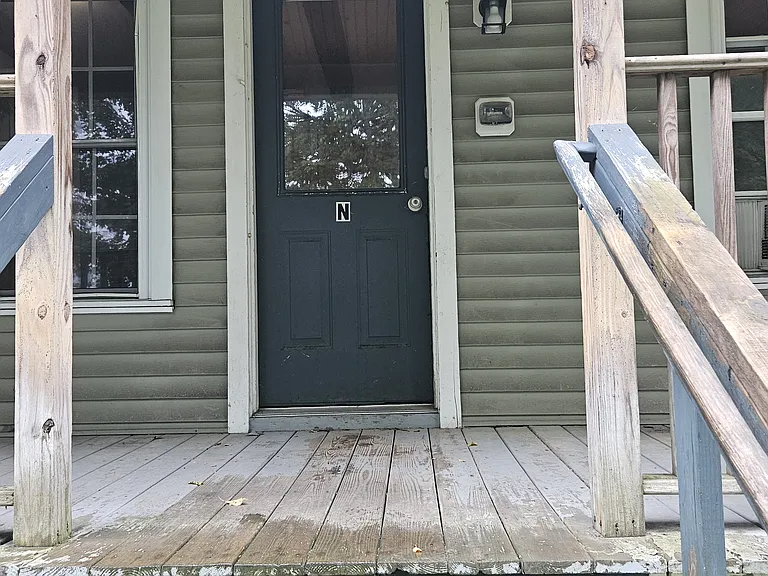 6169 Memorial Dr #2 - Photo 3 of 14