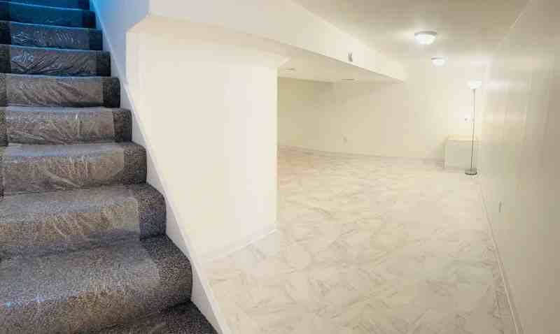 7653 W Galeview Ln - Photo 3 of 8