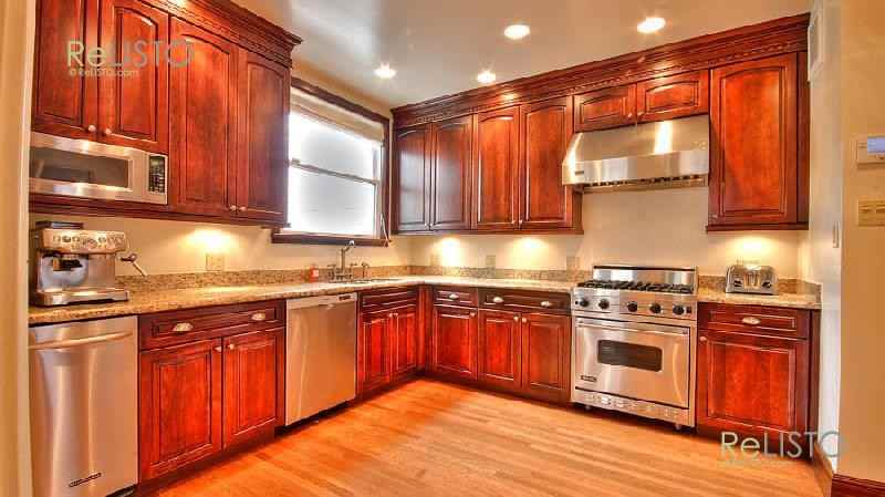 3737 Broderick St - Photo 2 of 17