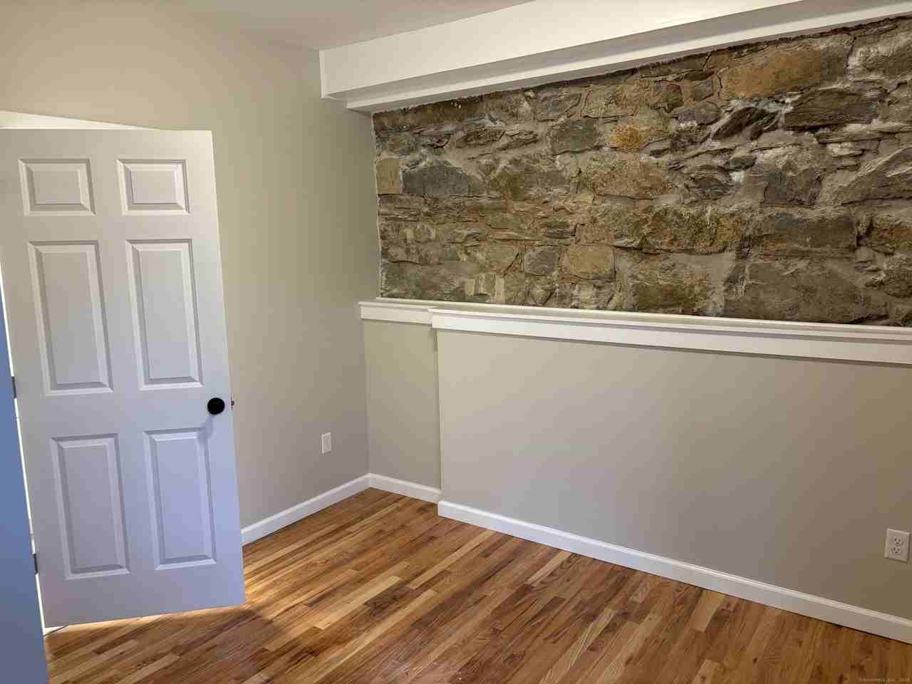 23 Main Street - Photo 4 of 18