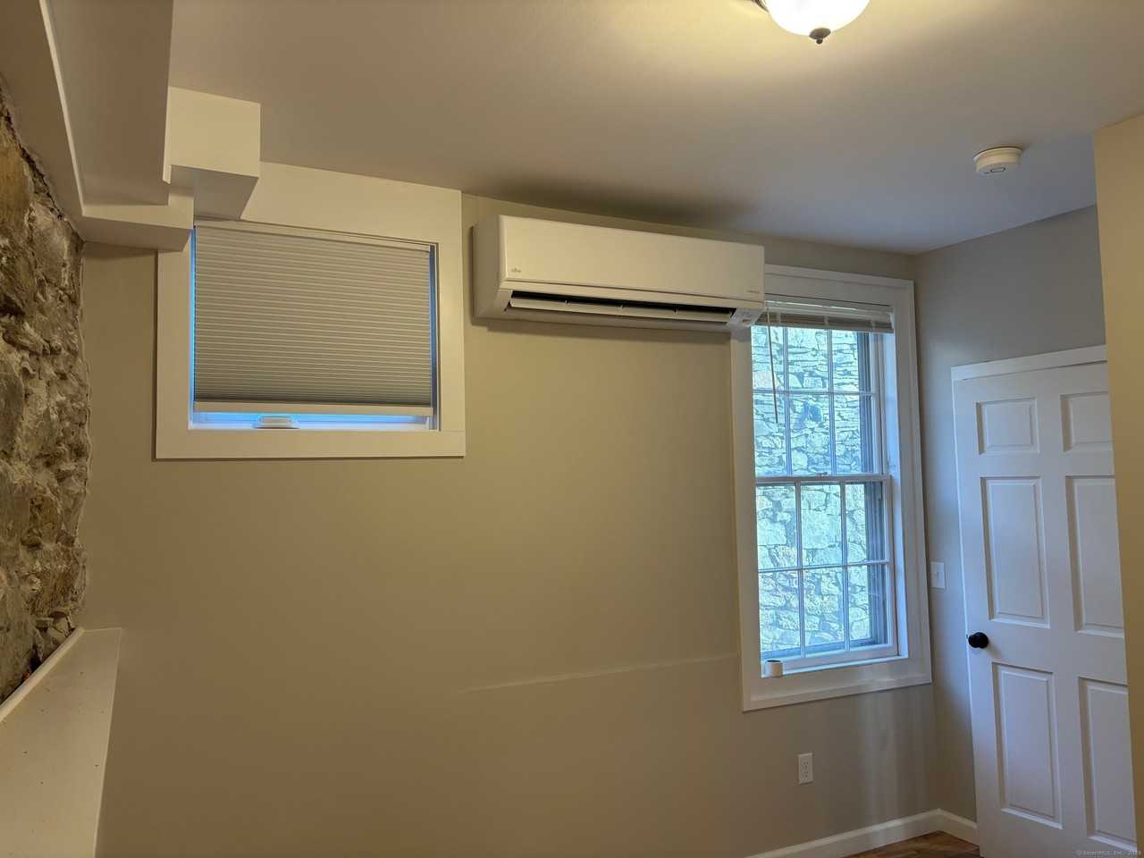 23 Main Street - Photo 7 of 18