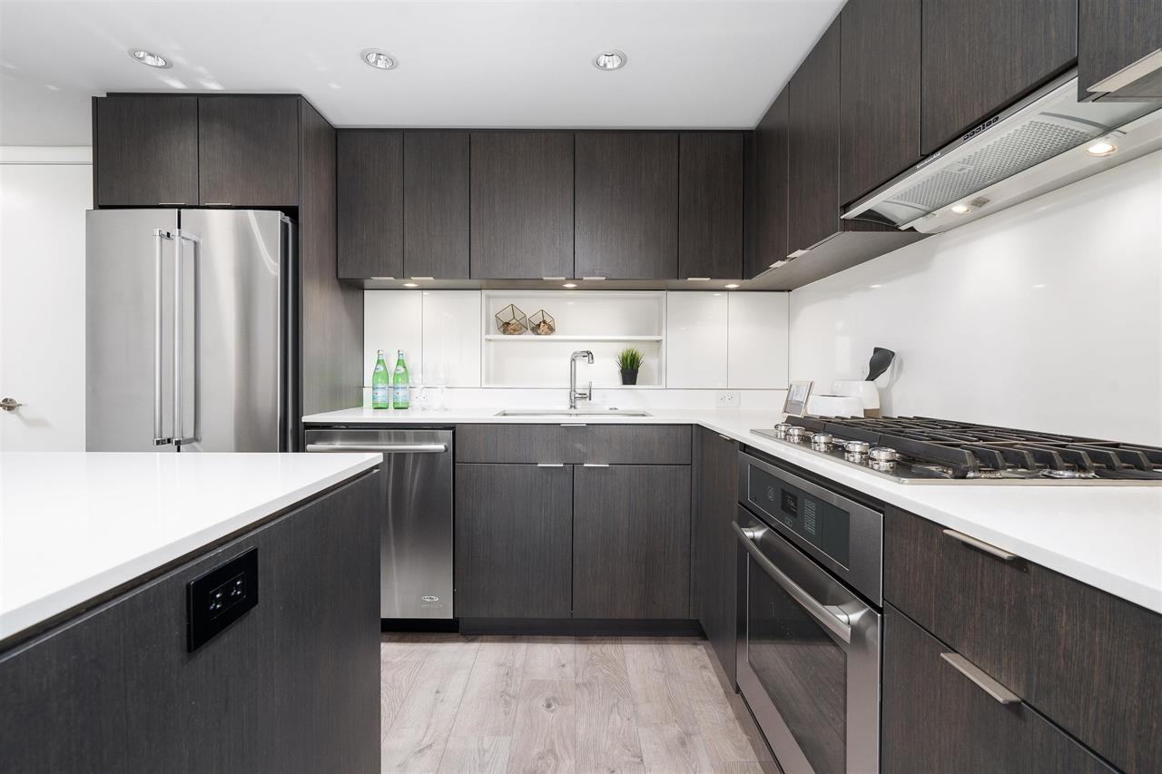 111 E 1st #1102 - Photo 2 of 25