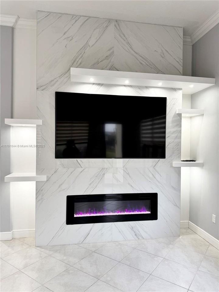 5008 Salerno St - Photo 6 of 46