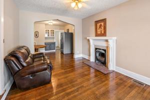 featured image of N 16th Ave