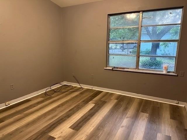 101 N Walnut St - Photo 4 of 9