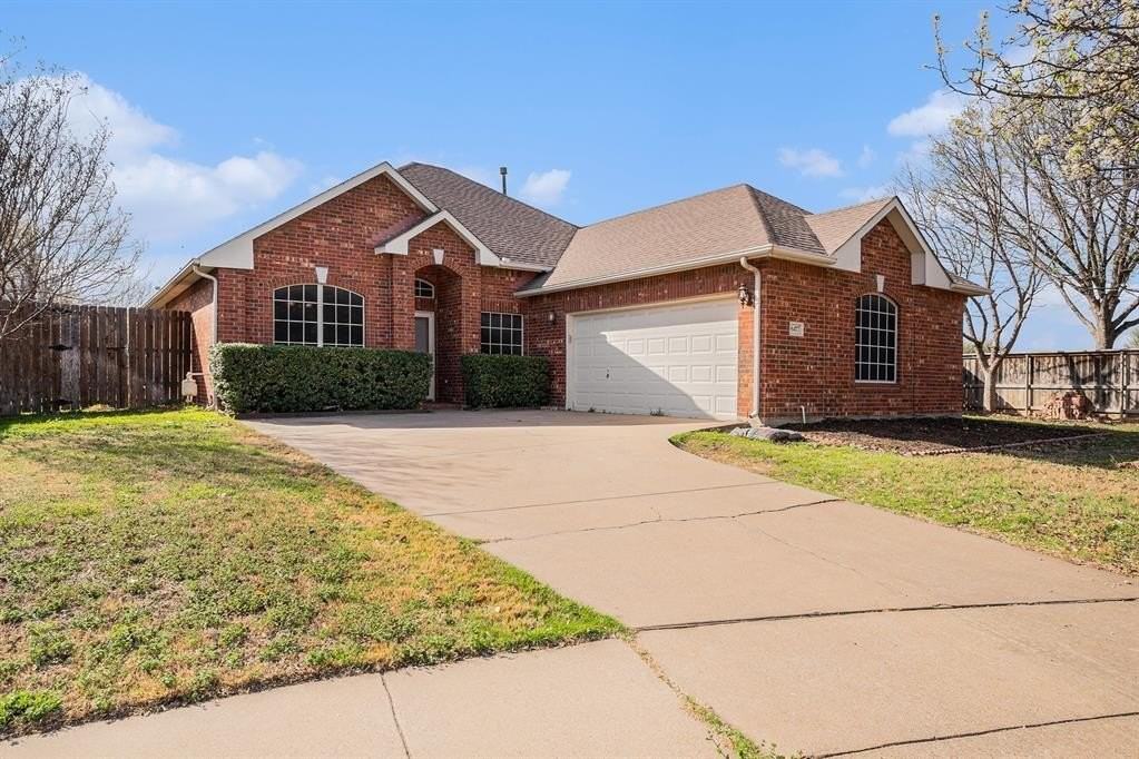 8477 Island Cir - Photo 2 of 25