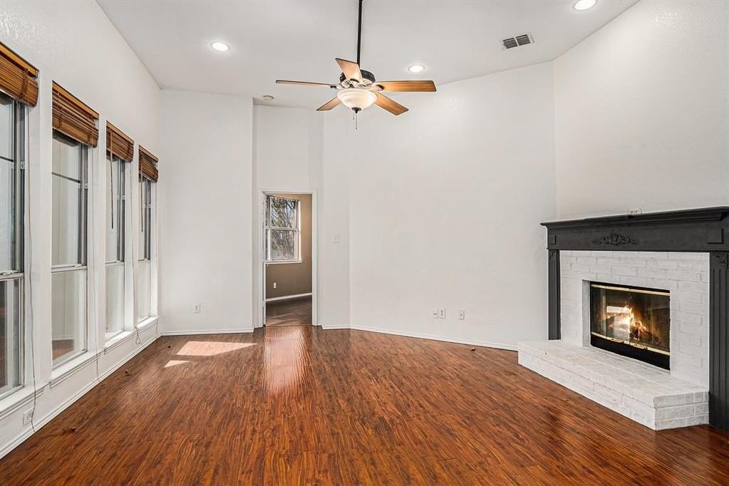 8477 Island Cir - Photo 4 of 25