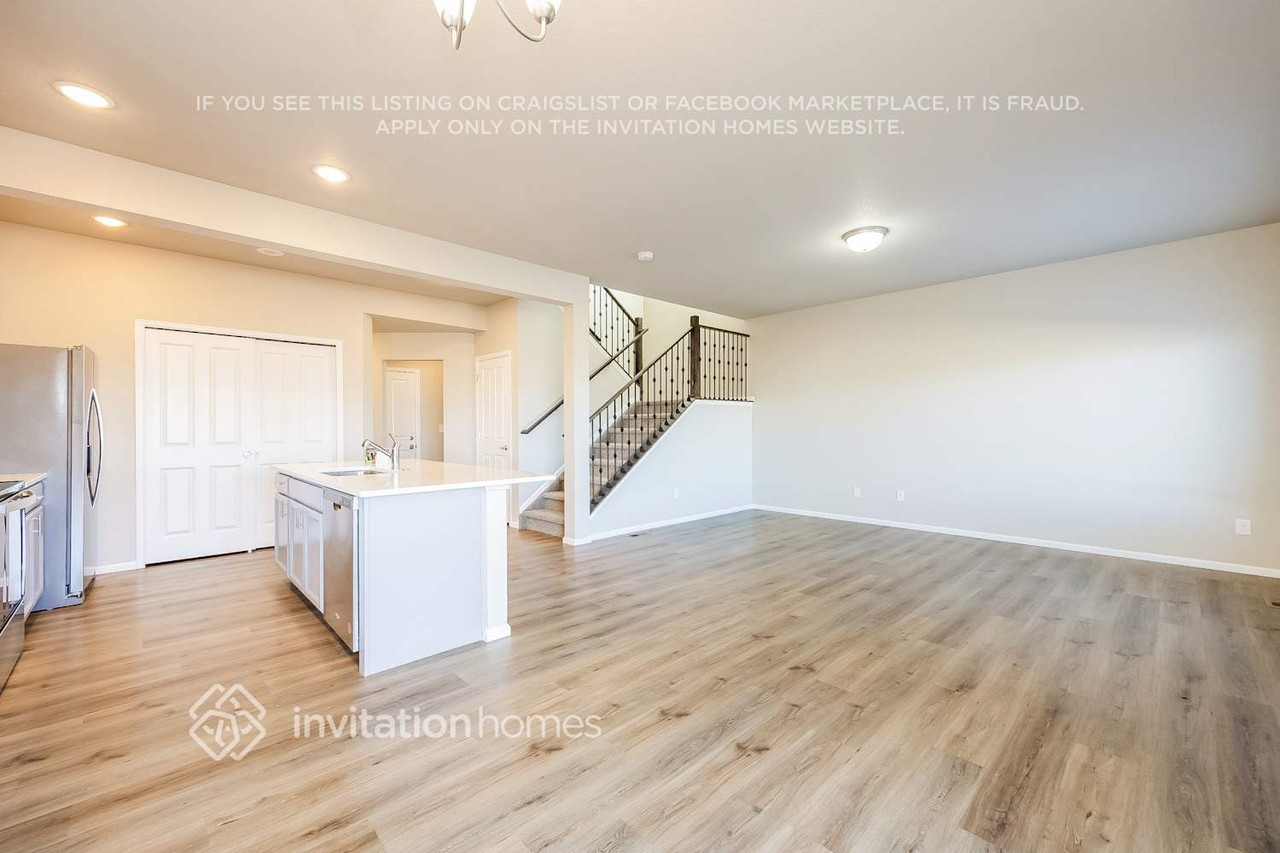 11137 House Finch Ln - Photo 7 of 19