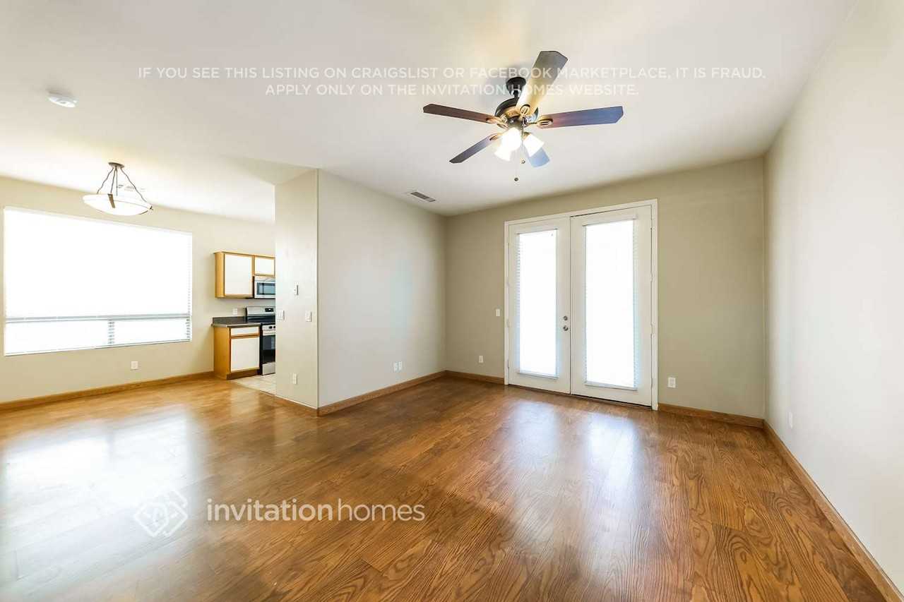 1935 N Lazona Dr - Photo 6 of 18
