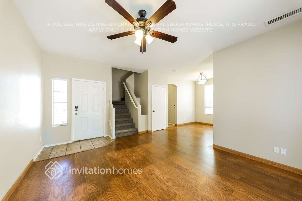 1935 N Lazona Dr - Photo 5 of 18