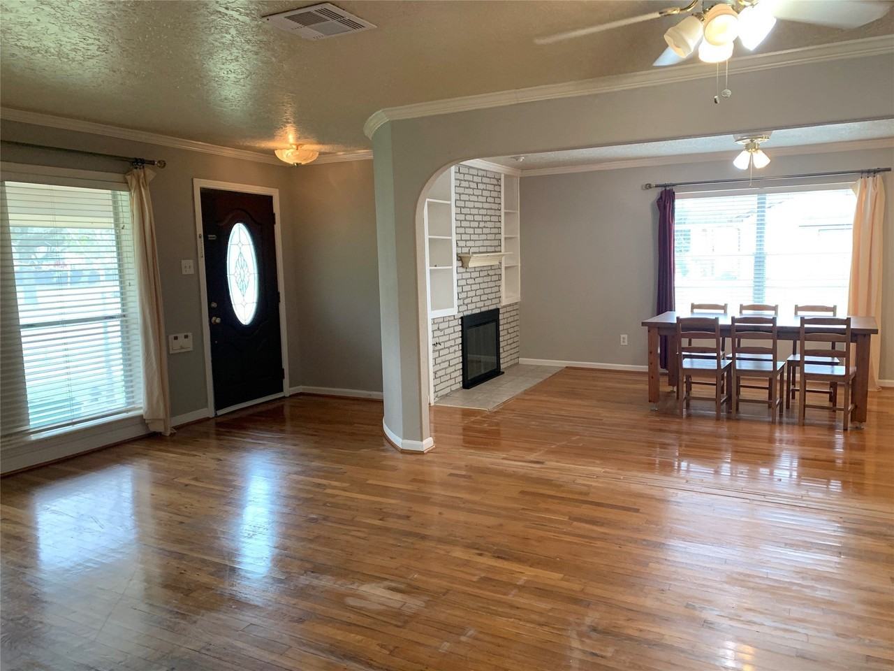 5055 W Bellfort Ave - Photo 4 of 31