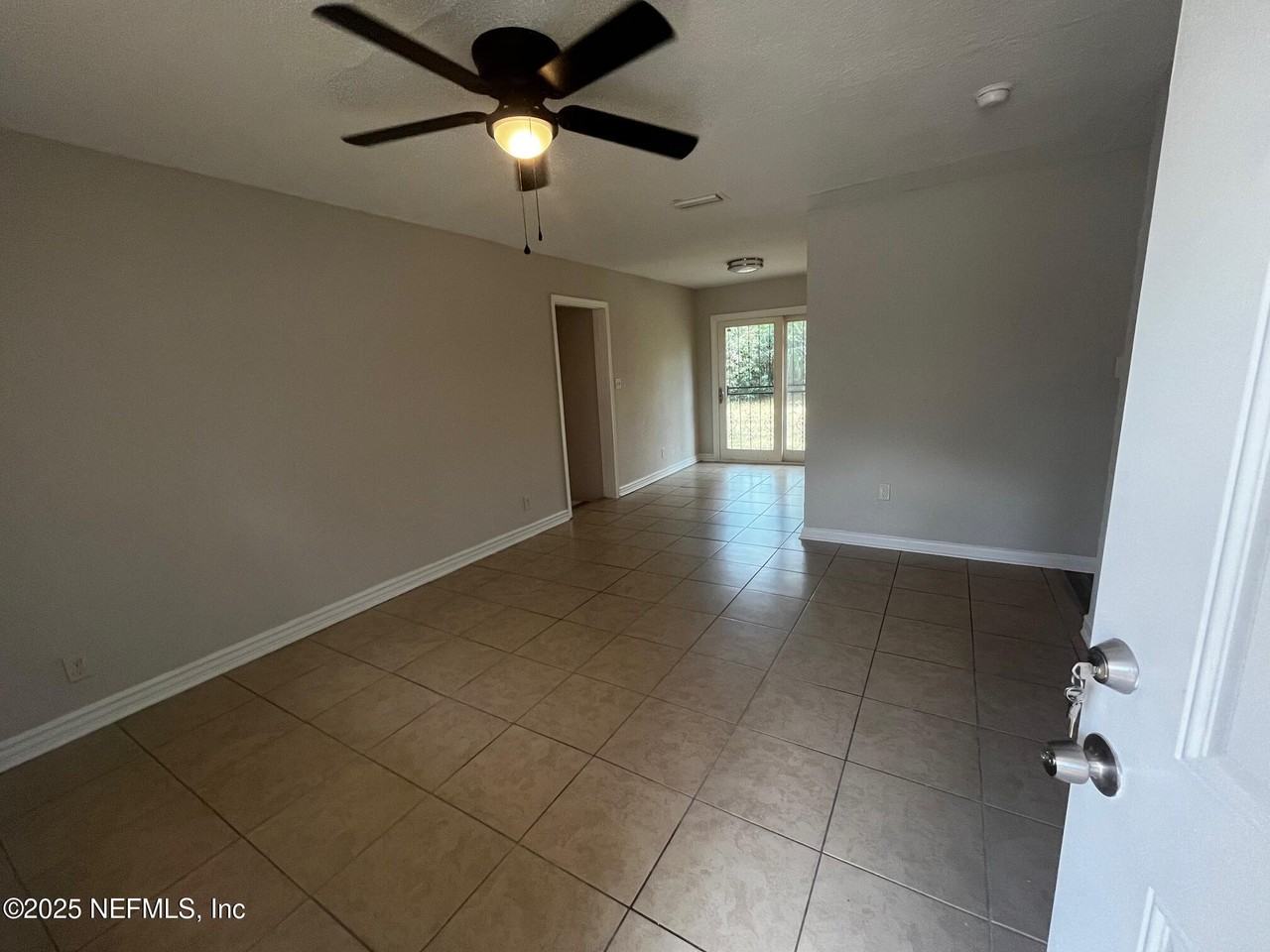 3970 Winton Dr - Photo 2 of 5