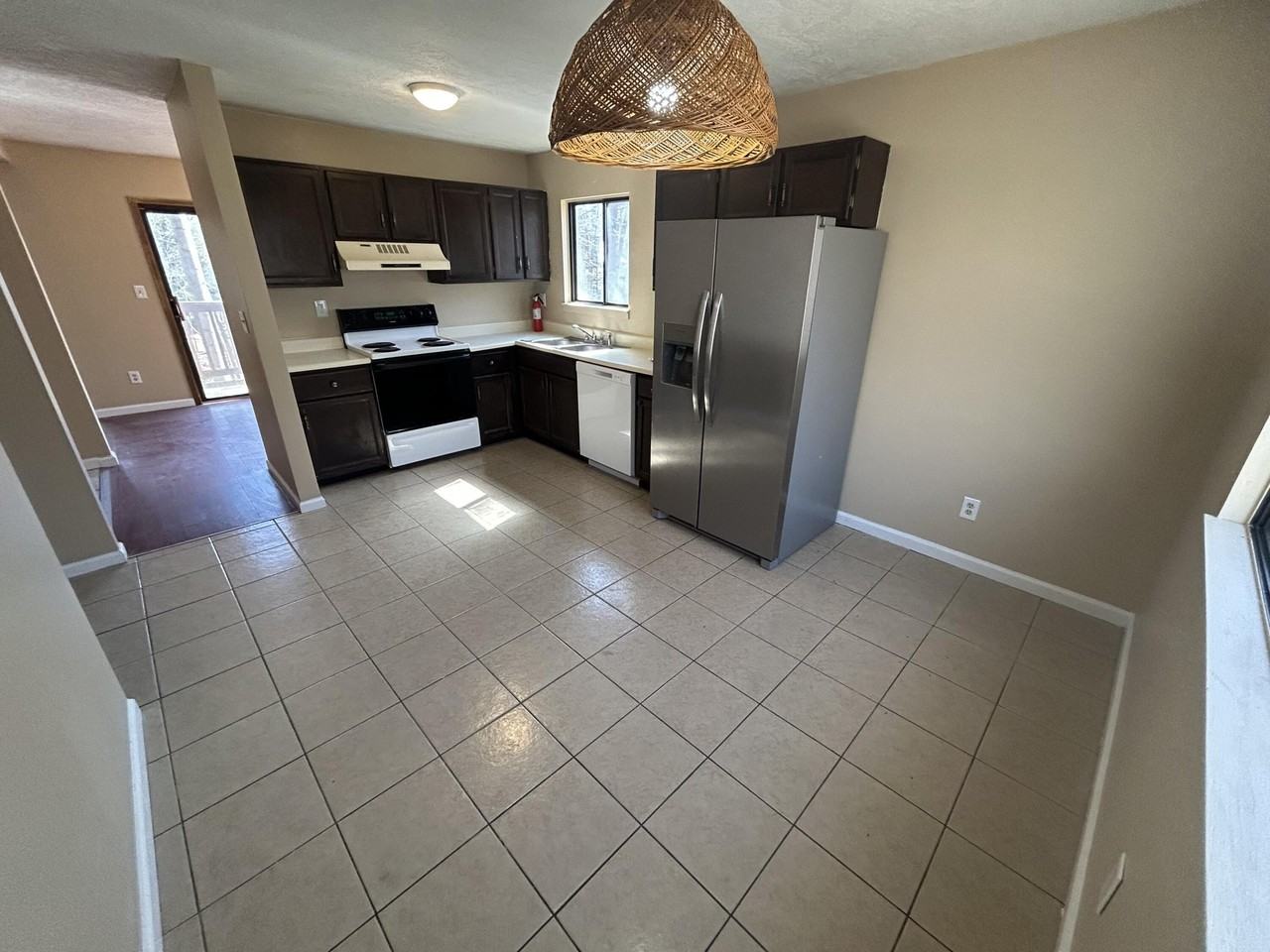 313 Keswick Ave - Photo 3 of 19