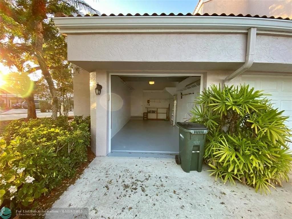 14937 Sw 15th St - Photo 5 of 32