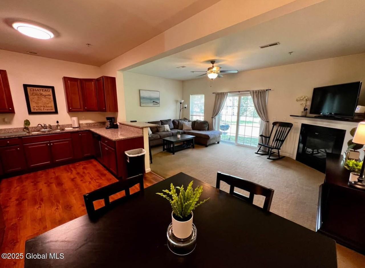 101 Brownstone Ct - Photo 2 of 21