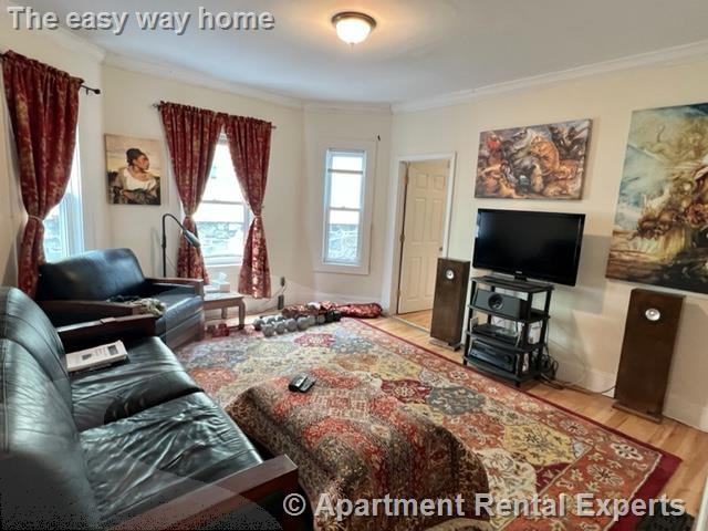 128 Cedar St #1 - Photo 4 of 12