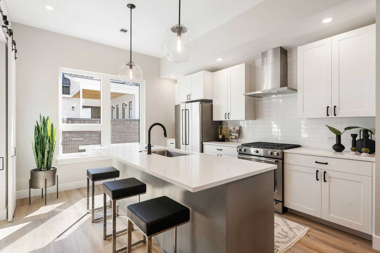 A Line Townhomes Central Park - Photo 2 of 26