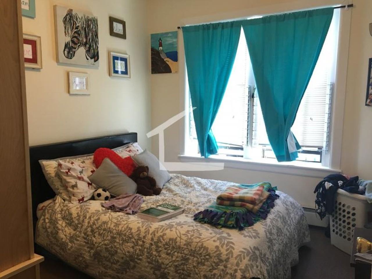 9 Sutherland Rd - Photo 5 of 7