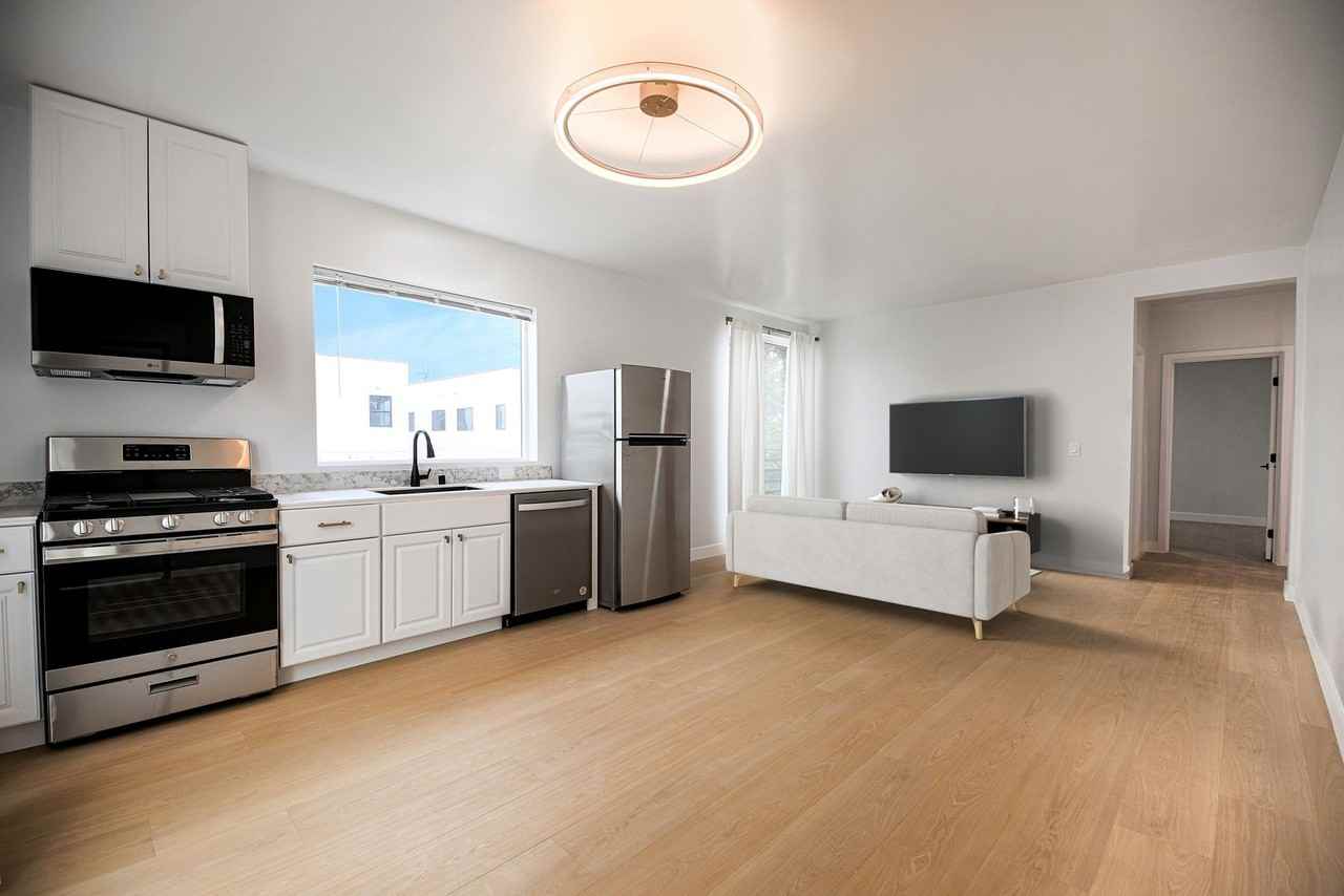 11435 Cumpston St. - Photo 3 of 50