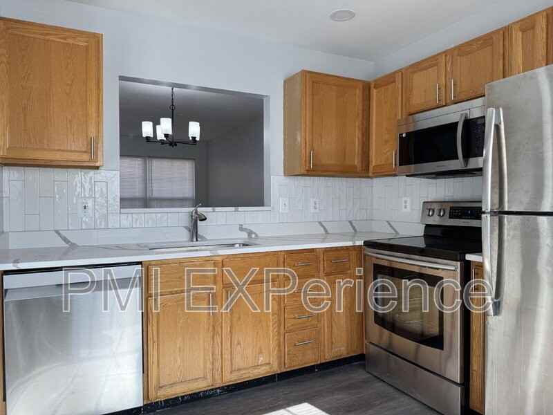 13052 Salford Ter - Photo 5 of 31