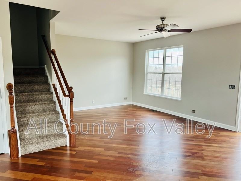 198 Willey St - Photo 3 of 19
