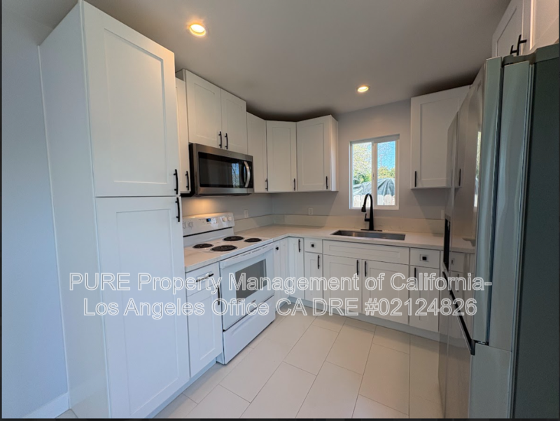 2821 Knode St - Photo 3 of 14