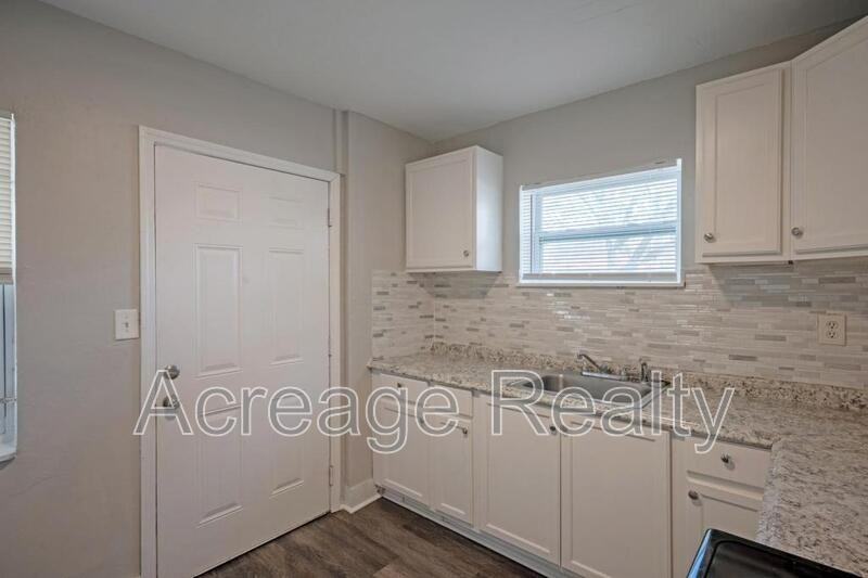 1652 N Myrtle Ave - Photo 5 of 20