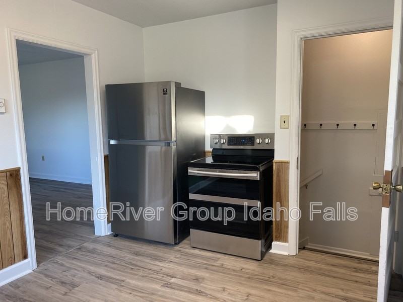 777 Ne - Photo 6 of 18