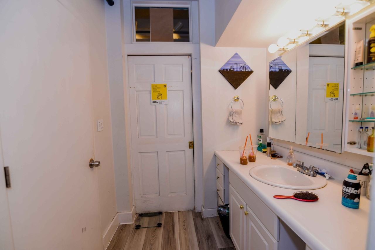 173 Massachusetts Ave #2 - Photo 3 of 10