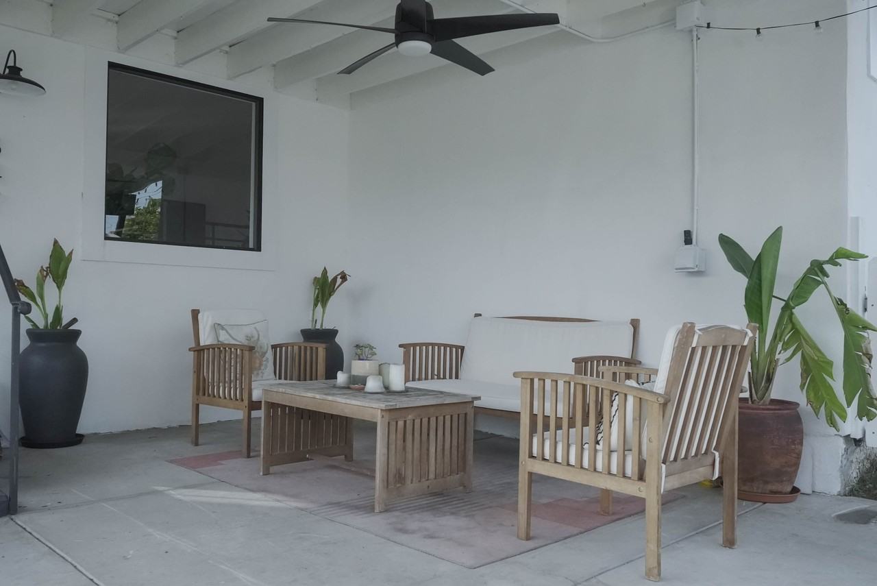 847 Banks Court Dr #847 - Photo 2 of 23